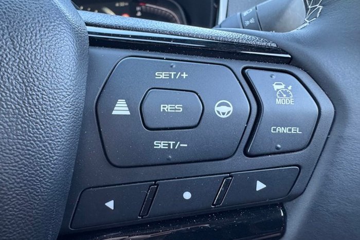 2024 Isuzu D-MAX BLADE MY24 4X4 Dual Range Sunstone Orange (595)