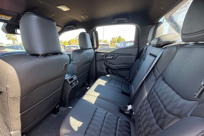 2024 Isuzu D-MAX BLADE MY24 4X4 Dual Range Sunstone Orange (595)