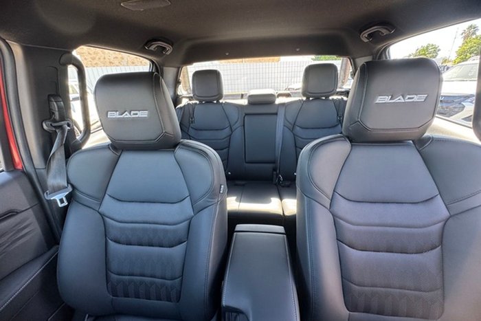 2024 Isuzu D-MAX BLADE MY24 4X4 Dual Range Sunstone Orange (595)