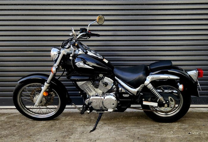 2008 Suzuki Intruder 250LC (VL250) Intruder Black