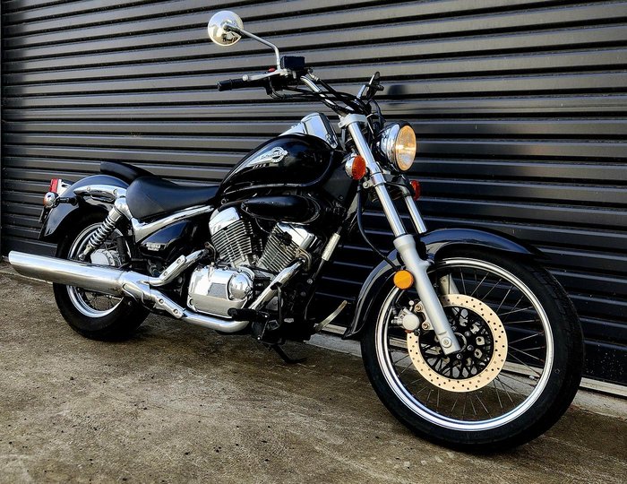 2008 Suzuki Intruder 250LC (VL250) Intruder Black
