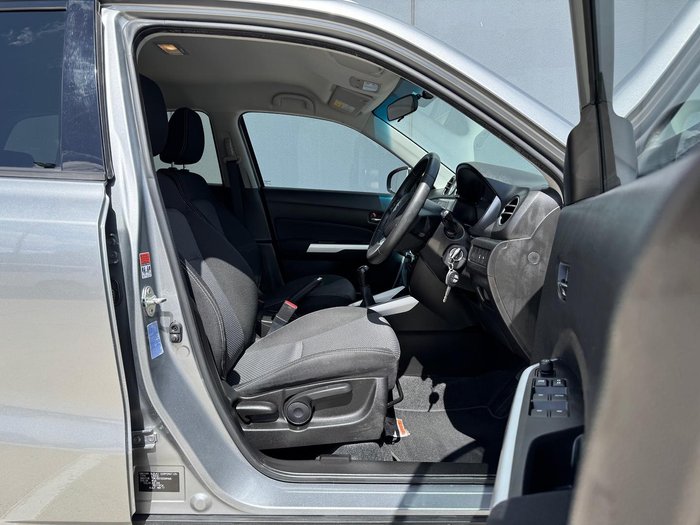 2017 Suzuki Vitara RT-S LY Galactic Grey
