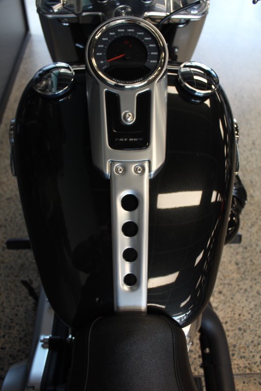 2018 Harley-davidson FLFBS FAT BOY VIVID BLACK