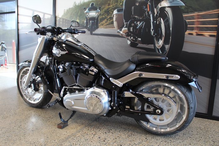 2018 Harley-davidson FLFBS FAT BOY VIVID BLACK