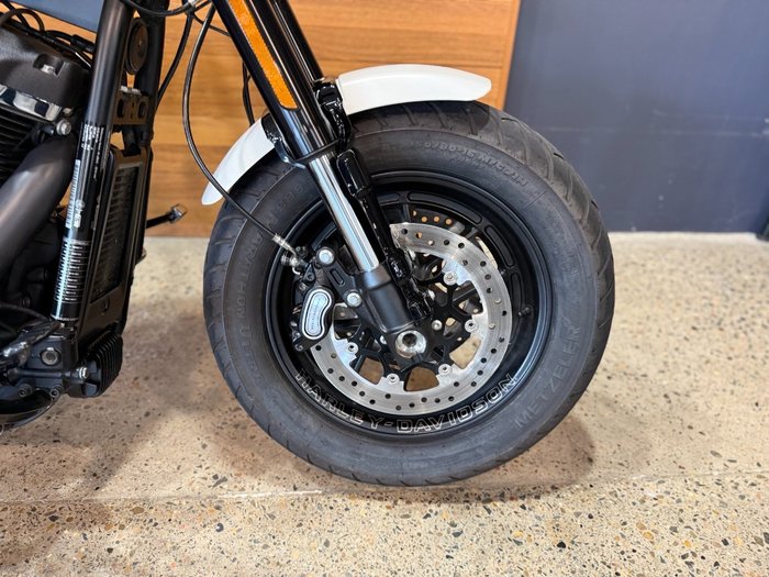 2018 Harley-davidson FXFBS FAT BOB S (114) White