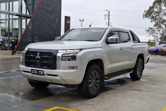 2024 Mitsubishi Triton GLS
