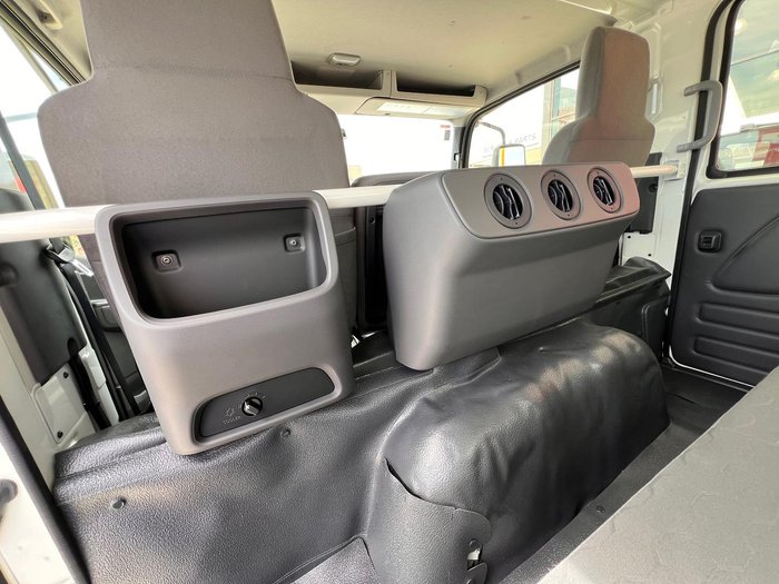 2025 Isuzu N Series NQR 88/80-190 AM C42