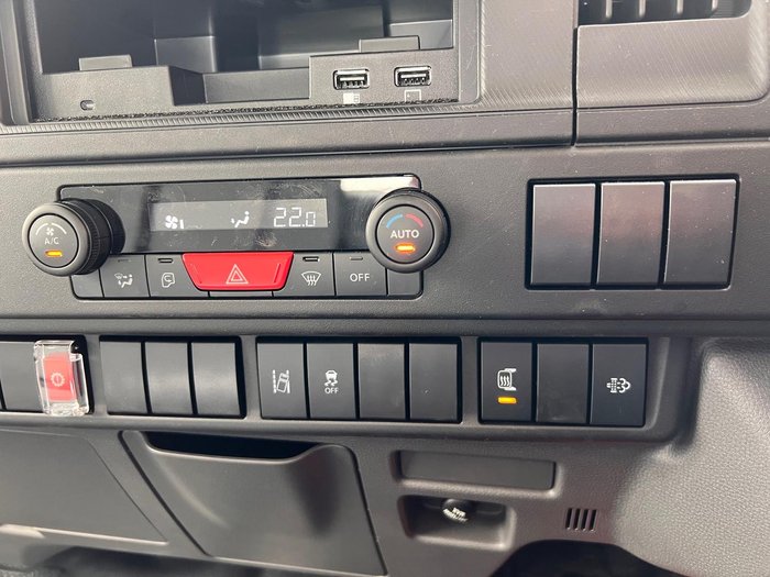 2025 Isuzu N Series NQR 88/80-190 AM C42