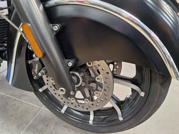 2016 Indian CHIEFTAIN Thunder Black