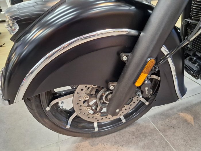 2016 Indian CHIEFTAIN Thunder Black