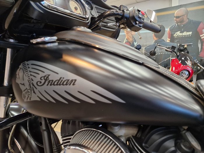2016 Indian CHIEFTAIN Thunder Black