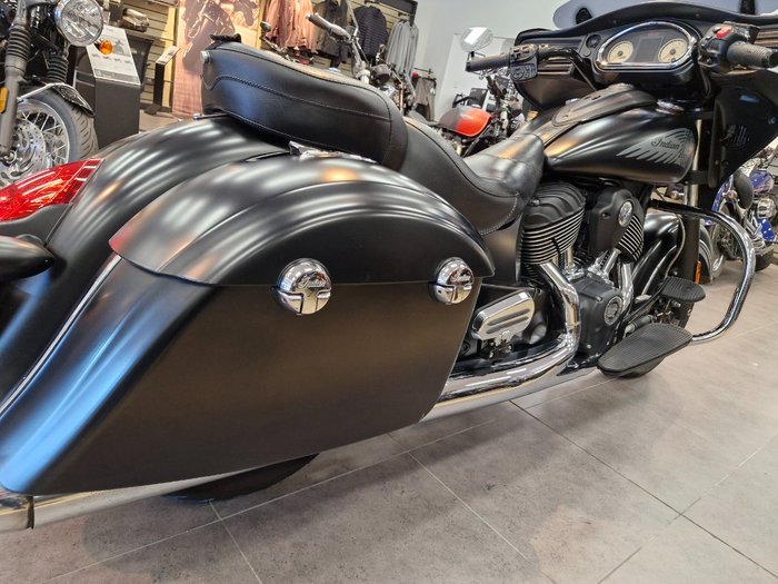 2016 Indian CHIEFTAIN Thunder Black