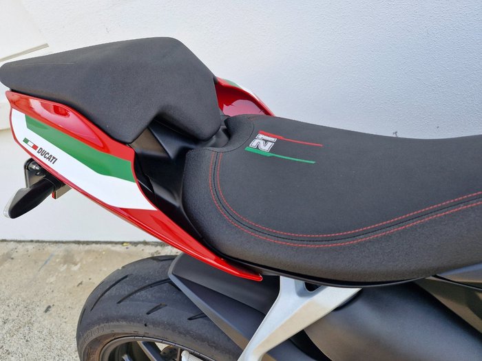 2023 Ducati PANIGALE V2 BAYLISS 20TH ANNIV RED