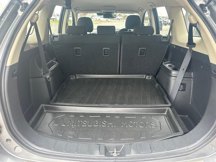 2020 Mitsubishi Outlander ES