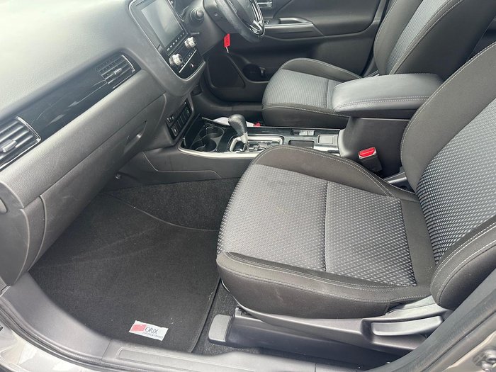 2020 Mitsubishi Outlander ES