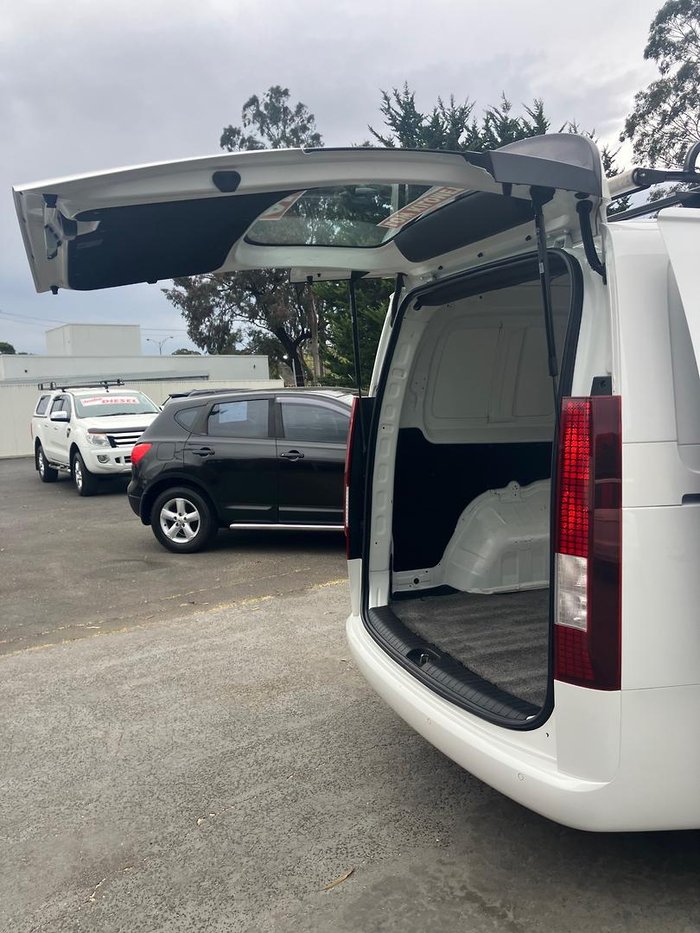 2021 Hyundai STARIA LOAD US4.V1 MY22 Creamy White