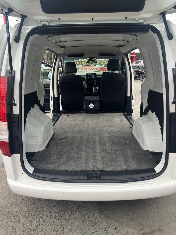 2021 Hyundai STARIA LOAD US4.V1 MY22 Creamy White