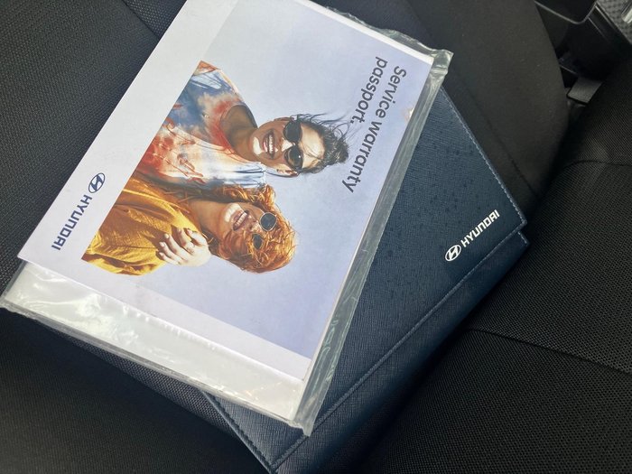 2021 Hyundai STARIA LOAD US4.V1 MY22 Creamy White