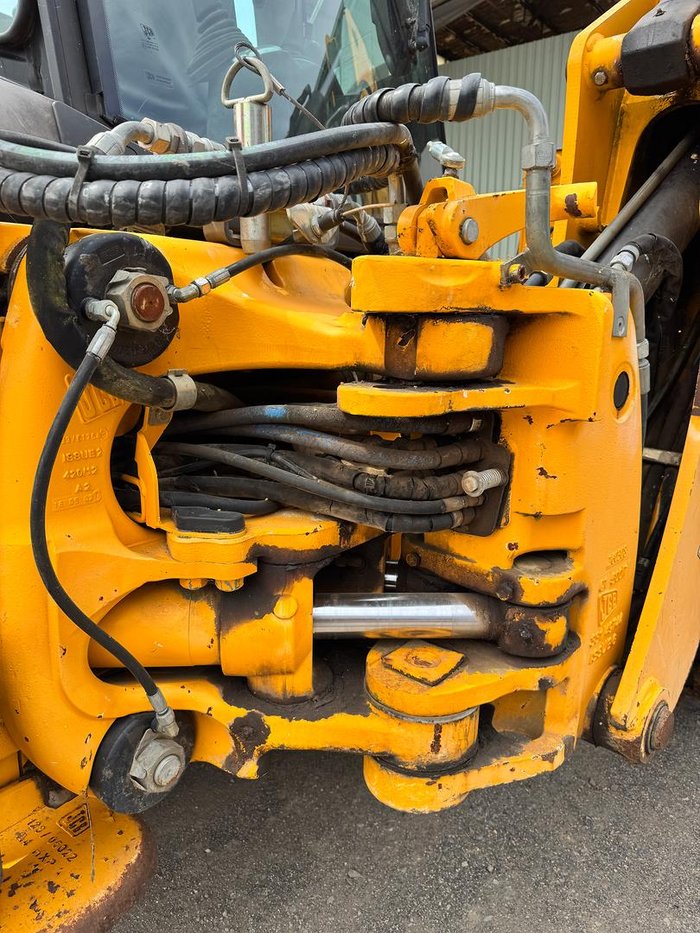 2017 JCB 3Cx Backhoe
