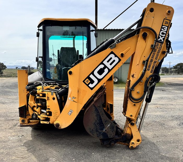 2017 JCB 3Cx Backhoe