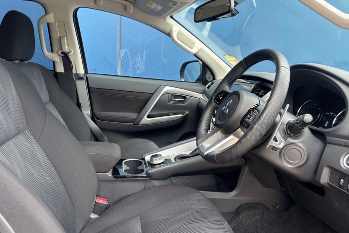 2024 Mitsubishi Pajero Sport