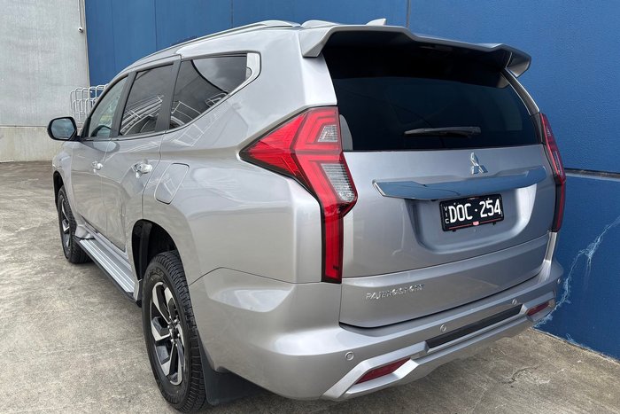 2024 Mitsubishi Pajero Sport GLS