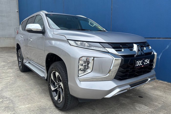 2024 Mitsubishi Pajero Sport GLS