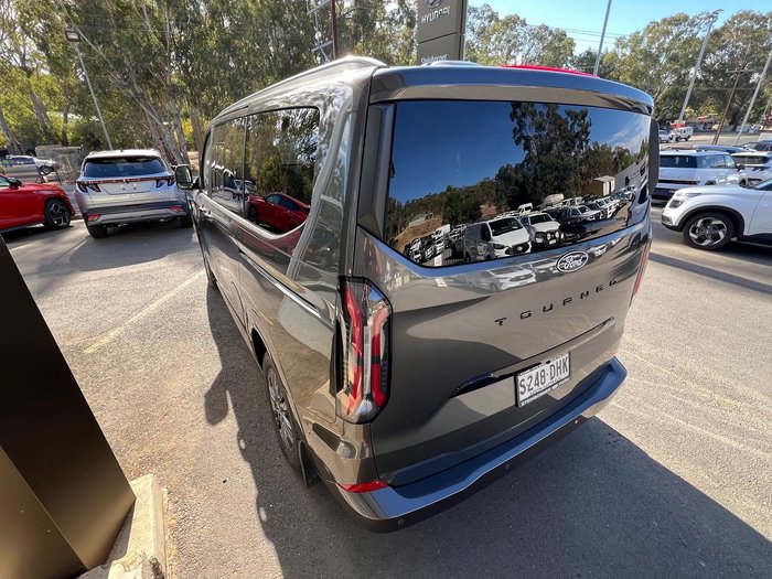 2025 Ford Tourneo Titanium X
