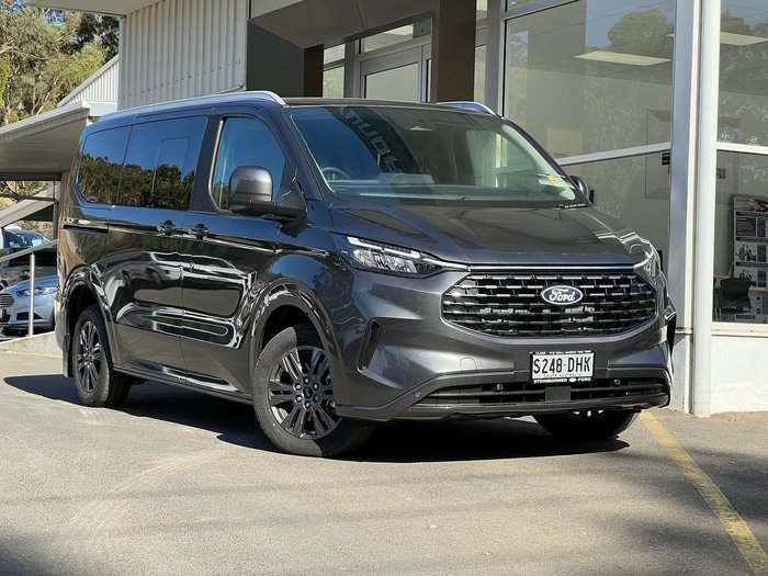 2025 Ford Tourneo Titanium X