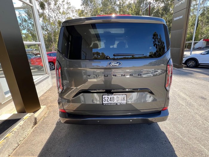 2025 Ford Tourneo Titanium X