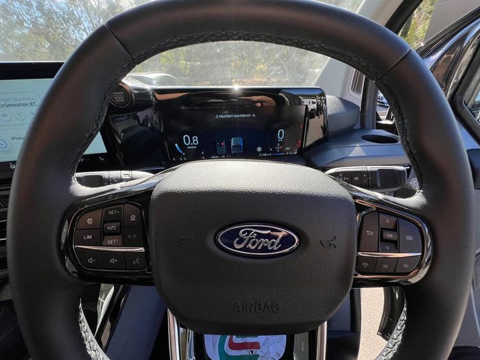 2025 Ford Tourneo Titanium X