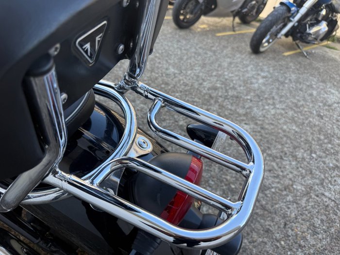 2018 Triumph BONNEVILLE SPEEDMASTER Black/White