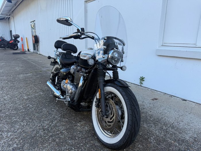 2018 Triumph BONNEVILLE SPEEDMASTER Black/White