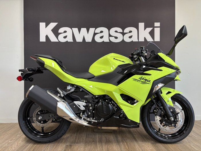2026 Kawasaki Ninja 500 EX500GTFNW GREEN