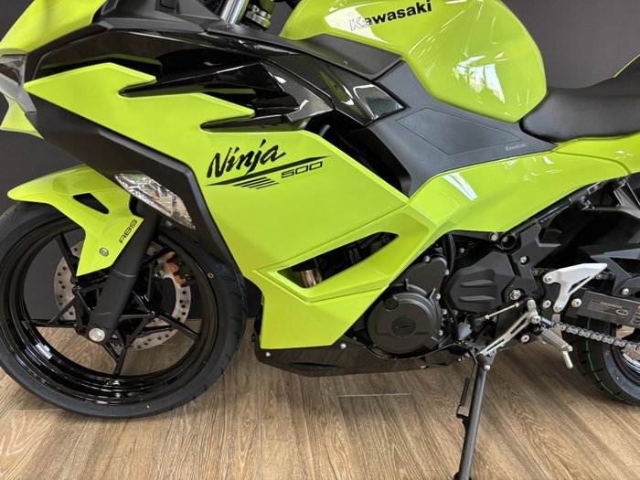 2026 Kawasaki Ninja 500 EX500GTFNW GREEN