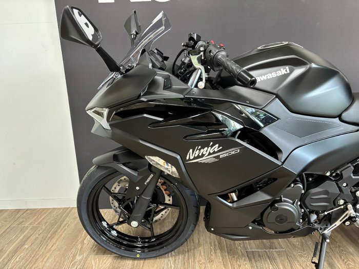 2026 Kawasaki Ninja 500 EX500GTFNW BLACK