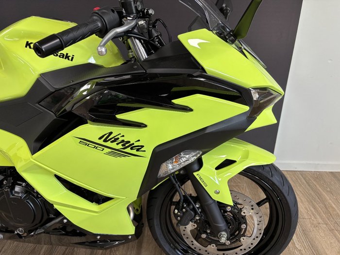 2026 Kawasaki Ninja 500 EX500GTFNW GREEN