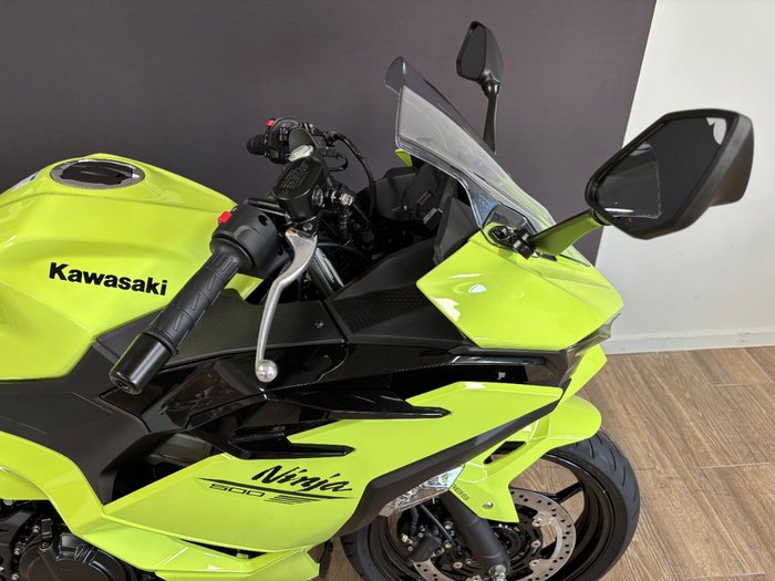 2026 Kawasaki Ninja 500 EX500GTFNW GREEN