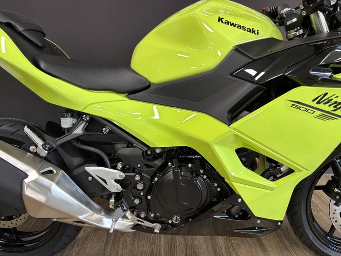 2026 Kawasaki Ninja 500 EX500GTFNW GREEN