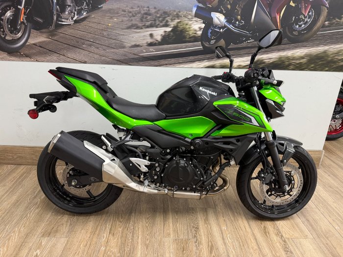 2026 Kawasaki Ninja 500 EX500GTFNW GREEN