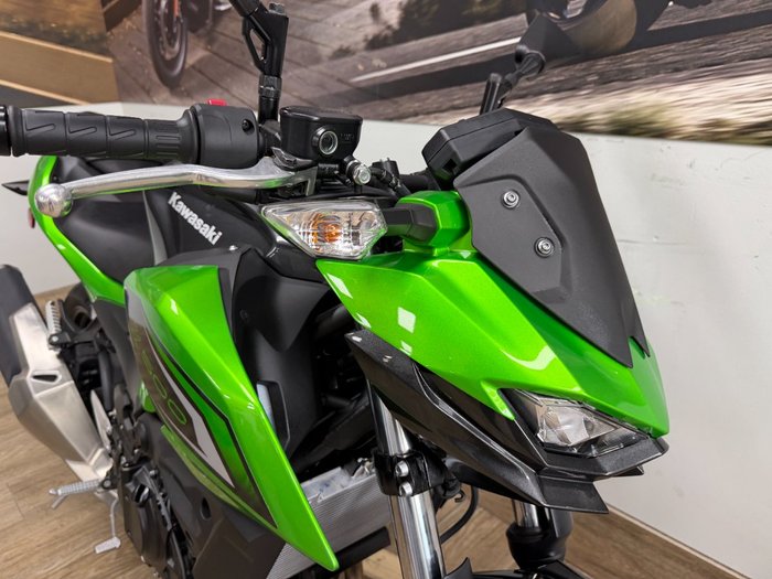 2026 Kawasaki Ninja 500 EX500GTFNW GREEN