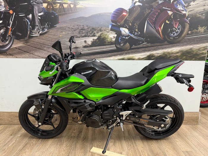 2026 Kawasaki Ninja 500 EX500GTFNW GREEN