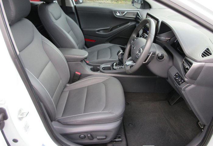 2022 Hyundai IONIQ Hybrid Premium