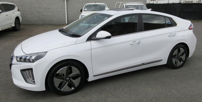 2022 Hyundai IONIQ Hybrid Premium