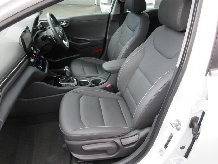 2022 Hyundai IONIQ Hybrid Premium