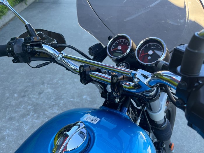 2022 Royal Enfield INTERCEPTOR 650 E5 CLASSIC VENTURA BLUE