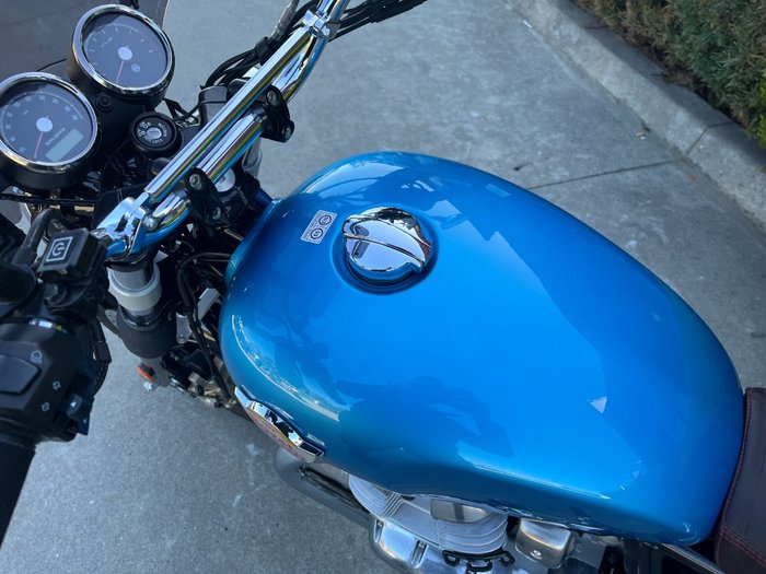 2022 Royal Enfield INTERCEPTOR 650 E5 CLASSIC VENTURA BLUE