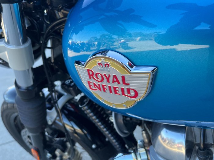 2022 Royal Enfield INTERCEPTOR 650 E5 CLASSIC VENTURA BLUE