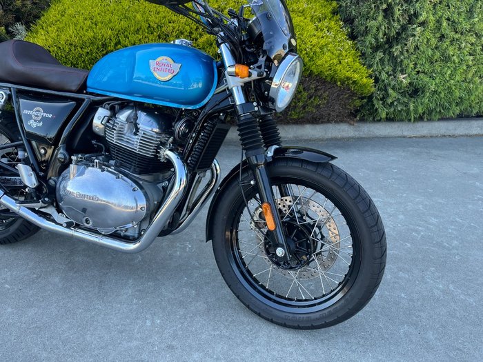 2022 Royal Enfield INTERCEPTOR 650 E5 CLASSIC VENTURA BLUE