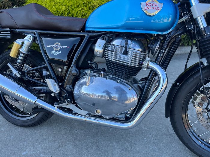 2022 Royal Enfield INTERCEPTOR 650 E5 CLASSIC VENTURA BLUE